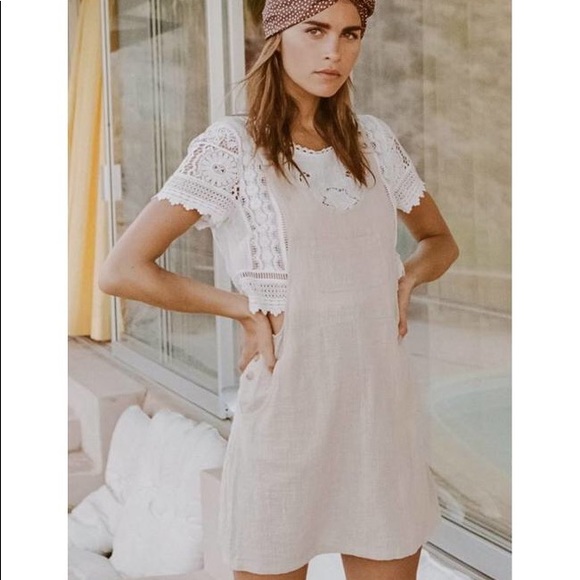 Spell Della Pinafore in Sand - Picture 3 of 7